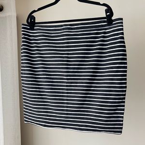 Old Navy cotton Pencil skirt